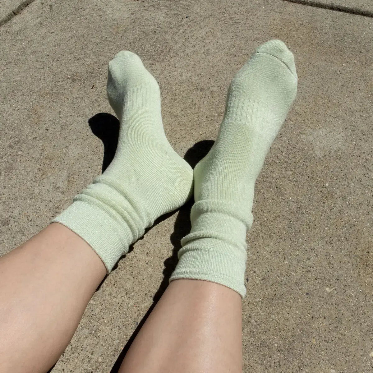 Bondoodle - Super-Soft Cozy Lounge Socks in Pistachio Green